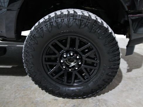 Used 2019 Ford F350 Lariat w/ Lariat Ultimate Package AWD/4WD image 17