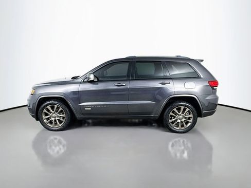 Used 2017 Jeep Grand Cherokee Limited 75th Anniversary AWD/4WD image 10