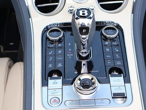 Used 2024 Bentley Continental GT AWD/4WD image 28