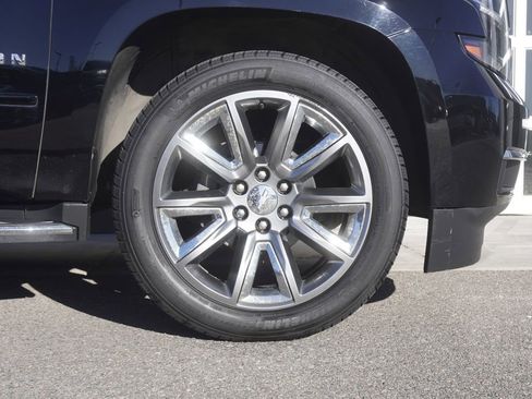 Used 2017 Chevrolet Suburban Premier image 37