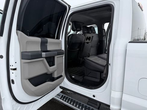 Used 2018 Ford F250 XLT image 21