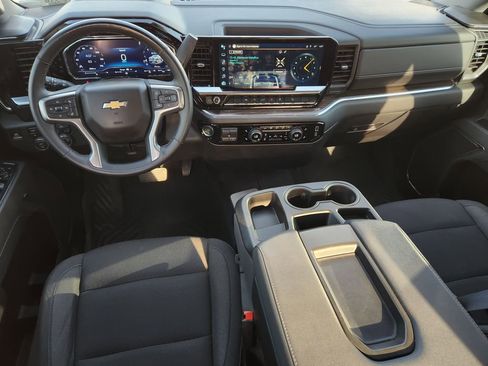 Used 2025 Chevrolet Silverado 1500 LT w/ Z71 Off-Road Package image 32