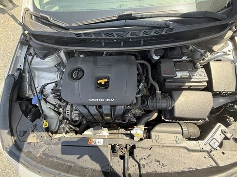 Used 2018 Kia Forte LX w/ LX Popular Package FWD image 18
