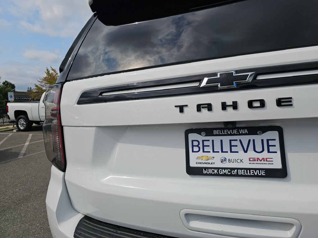 Used 2023 Chevrolet Tahoe RST w/ Luxury Package AWD/4WD image 17