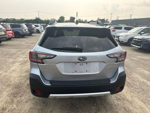 Used 2024 Subaru Outback Limited AWD/4WD image 13