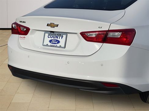 Used 2024 Chevrolet Malibu LT image 37