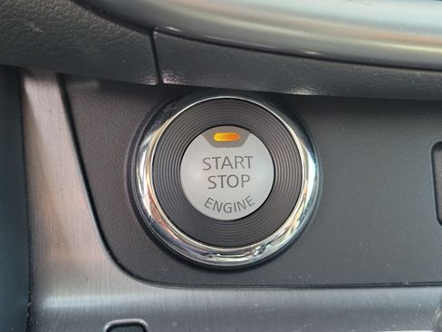Used 2024 Nissan Murano SV AWD/4WD image 30