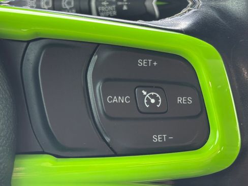 Used 2020 Jeep Wrangler Unlimited Sahara AWD/4WD image 18