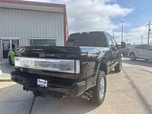 Used 2019 Ford F250 Platinum w/ Platinum Ultimate Package image 7