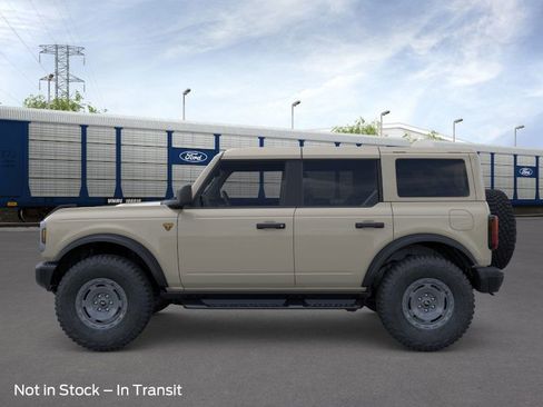 New 2025 Ford Bronco Badlands w/ Sasquatch Package image 3