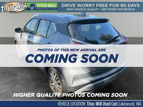 Used 2023 Nissan Kicks SV FWD image 4