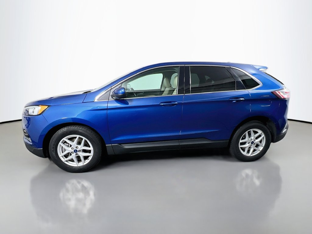 Certified 2022 Ford Edge SEL w/ Convenience Package AWD/4WD image 4