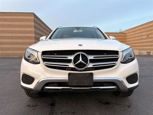 Used 2019 Mercedes-Benz GLC 350e GLC 350E w/ Premium Package image 8