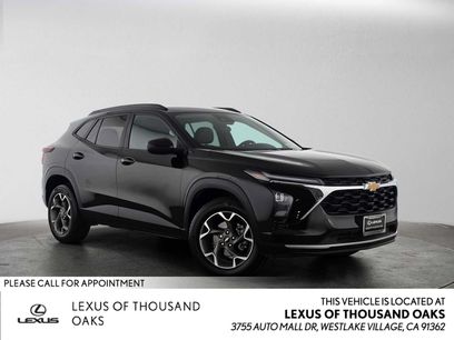 Used 2025 Chevrolet Trax LT w/ Driver Confidence Package