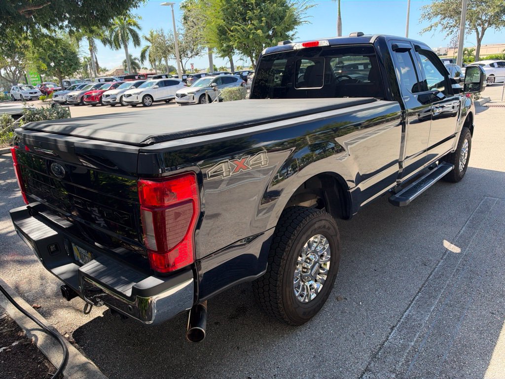 Used 2021 Ford F250 XLT w/ XLT Premium Package AWD/4WD image 3