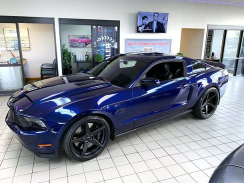 Used 2012 Ford Mustang GT w/ Security Pkg RWD image 2