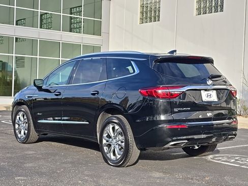 Used 2020 Buick Enclave Avenir w/ Avenir Technology Package image 6
