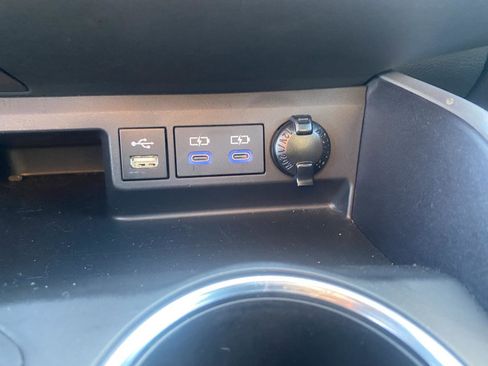 Used 2022 Toyota Highlander XSE image 24