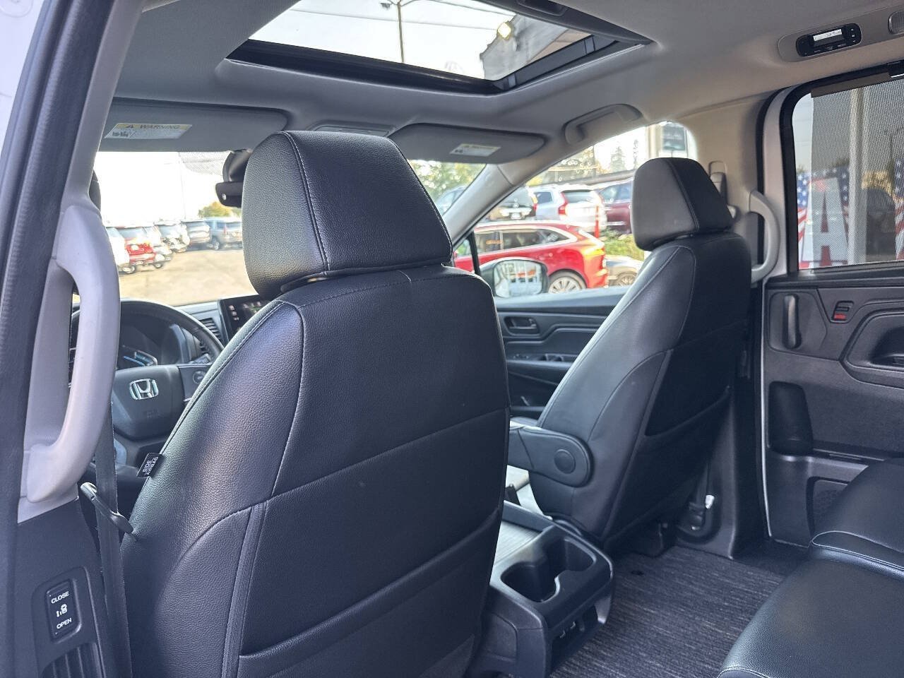 Used 2023 Honda Odyssey EX-L image 27