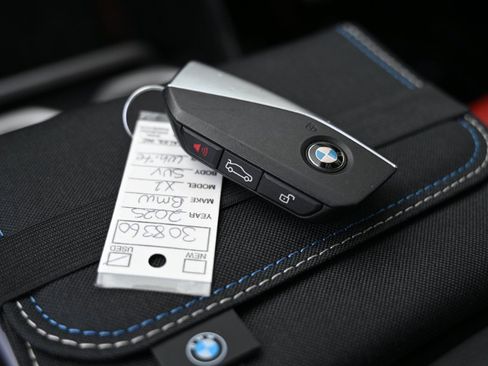 Used 2025 BMW X1 xDrive28i AWD/4WD image 45