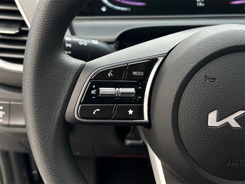 New 2026 Kia Seltos LX image 19