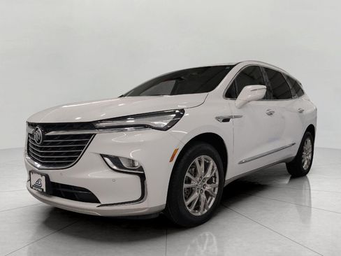Used 2023 Buick Enclave Essence w/ Experience Buick Package AWD/4WD image 13