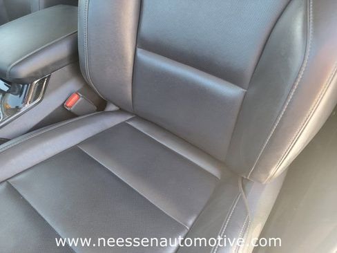 Used 2025 Kia Telluride S AWD/4WD image 18