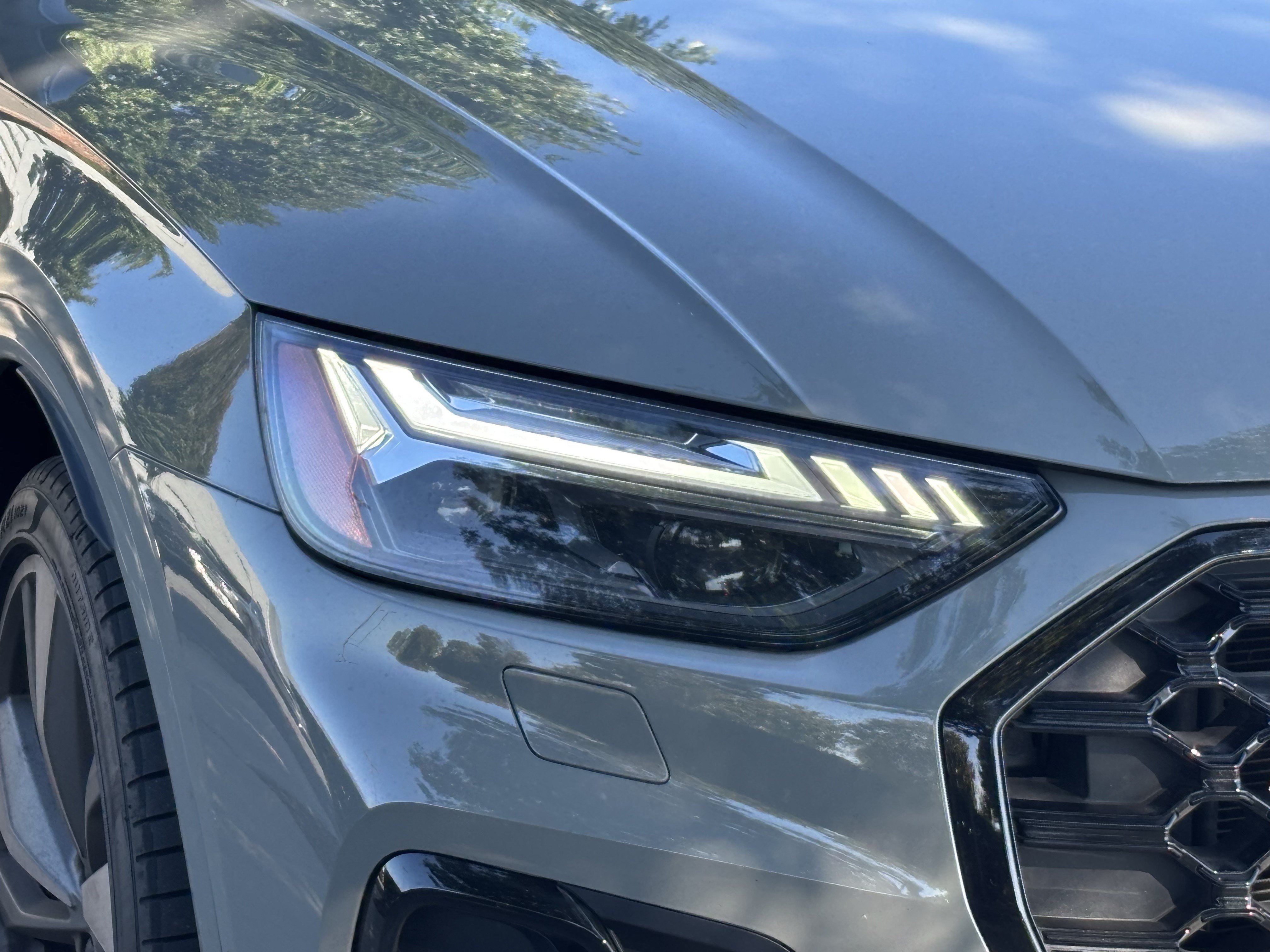 Used 2021 Audi SQ5 Prestige w/ Prestige Package AWD/4WD image 3