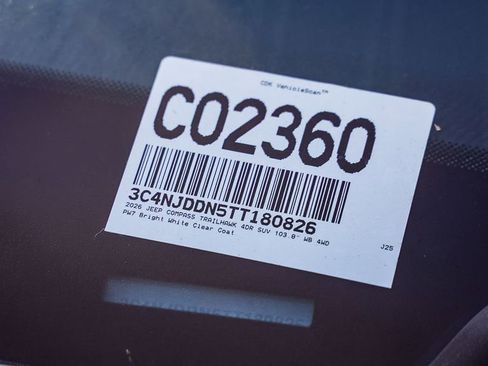 New 2026 Jeep Compass Trailhawk w/ Sun, Sound & Navigation Group image 29