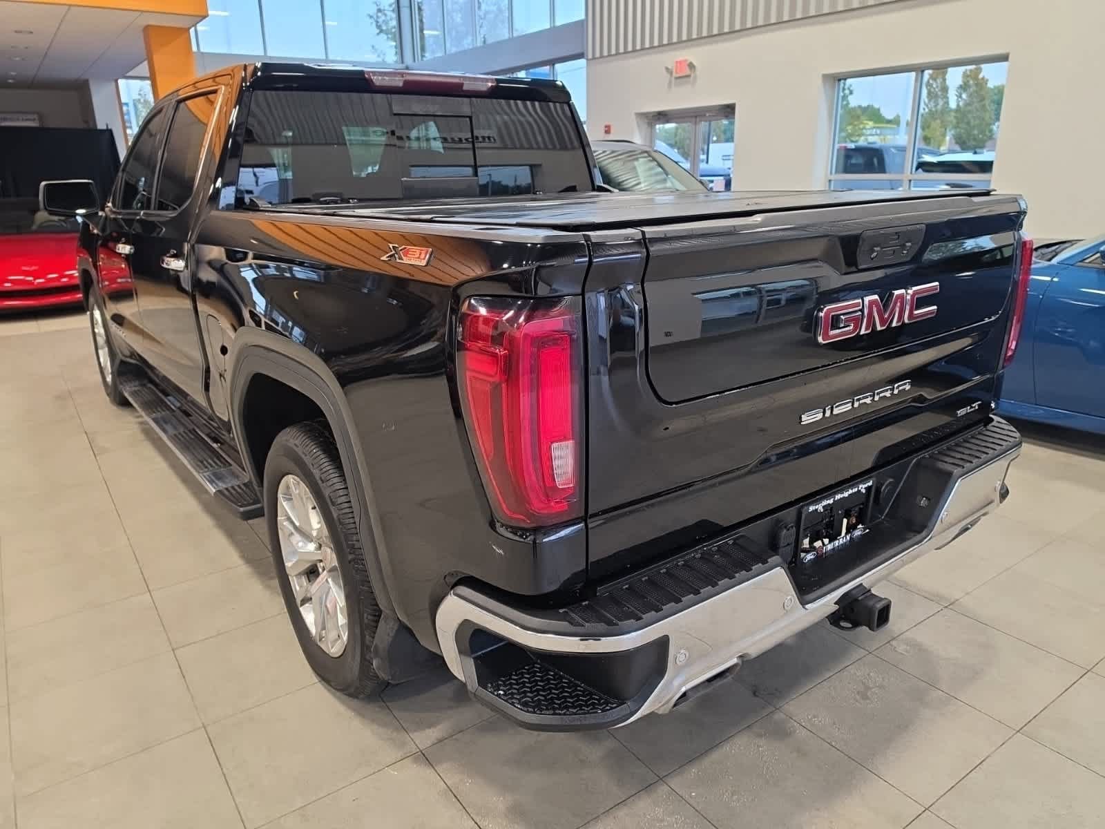Used 2019 GMC Sierra 1500 SLT w/ SLT Premium Plus Package AWD/4WD image 10