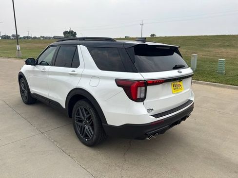 New 2026 Ford Explorer ST w/ Sun And Sound Package AWD/4WD image 10