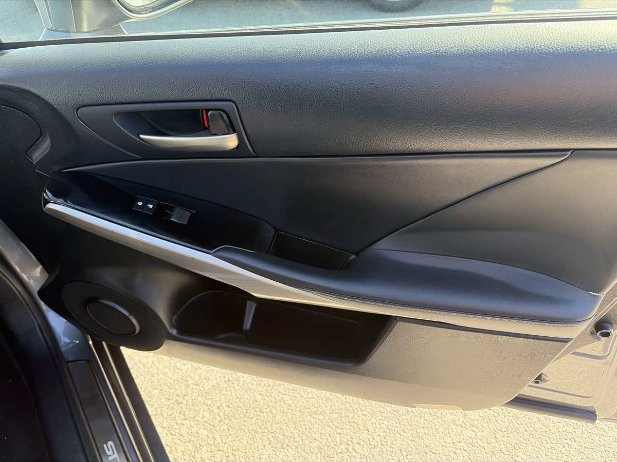 Used 2017 Lexus IS 200t w/ Navigation System Package RWD image 27