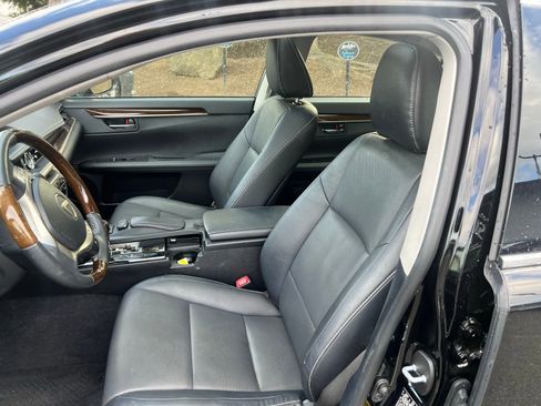 Used 2015 Lexus ES 350 w/ Premium Package image 9