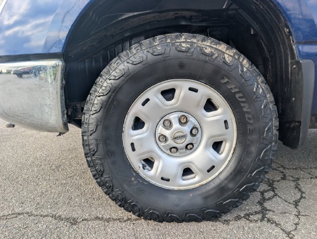 Used 2017 Nissan Titan SV AWD/4WD image 25