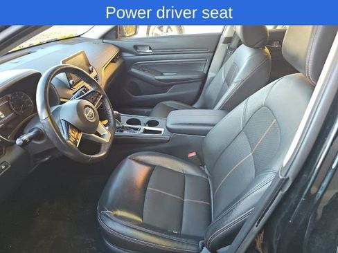 Used 2021 Nissan Altima 2.5 SR w/ SR Premium Package image 6