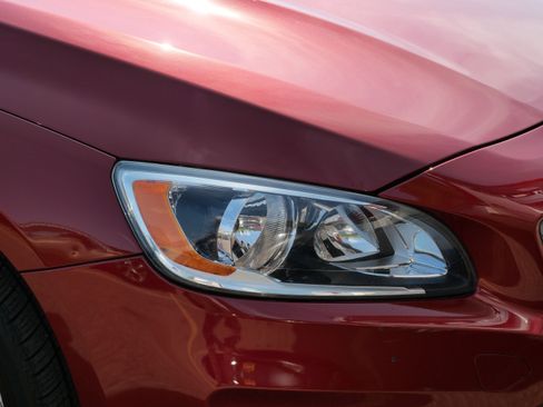 Used 2014 Volvo S60 T5 AWD/4WD image 8