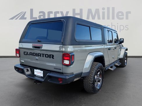 Used 2021 Jeep Gladiator Sport AWD/4WD image 5