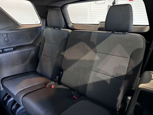 Certified 2023 Chevrolet Traverse LT image 9