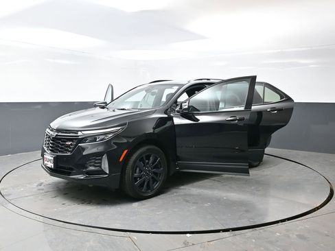 Used 2024 Chevrolet Equinox RS image 58