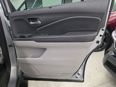 Used 2019 Honda Pilot EX-L image 39