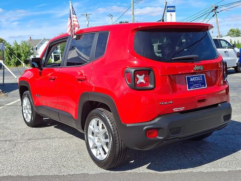 Certified 2023 Jeep Renegade Latitude image 4