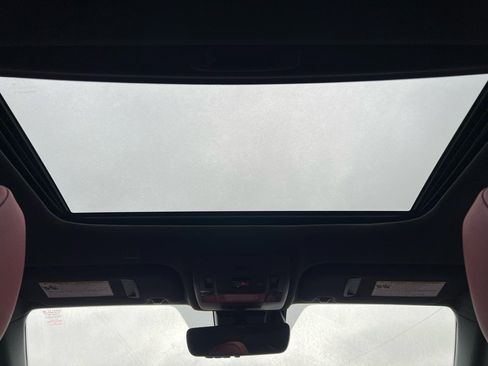 Used 2025 Lexus IS 300 w/ Comfort Package image 58