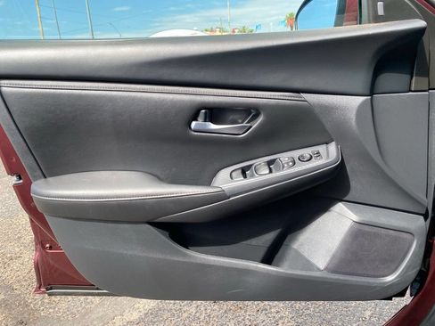 Used 2024 Nissan Sentra SV FWD image 27