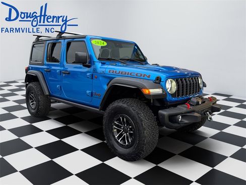 Used 2024 Jeep Wrangler Unlimited Rubicon w/ XTREMEE 35" Tire Package image 7