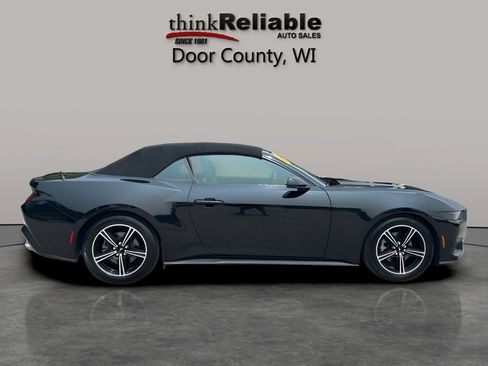 Used 2025 Ford Mustang Premium RWD image 6