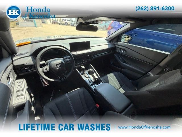 Used 2025 Honda Accord Sport image 5