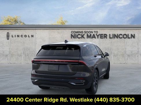 New 2026 Lincoln Nautilus Premier image 8