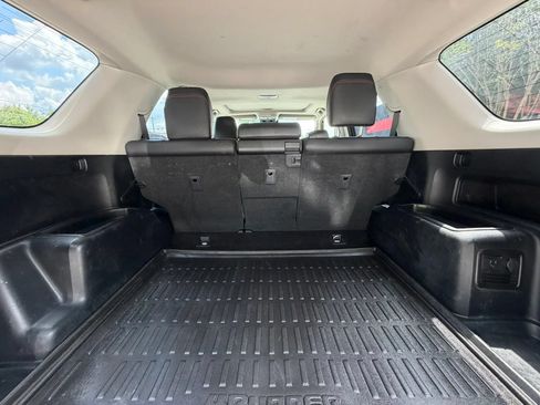 Used 2023 Toyota 4Runner TRD Off-Road Premium w/ Off Road Premium Plus Package AWD/4WD image 10