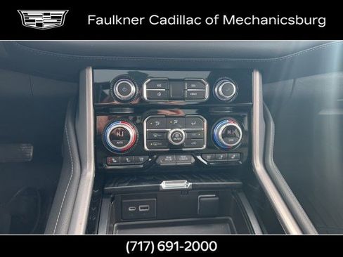 Used 2022 GMC Yukon Denali image 24