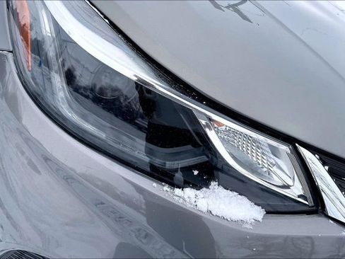 Used 2017 Chevrolet Cruze LT image 27